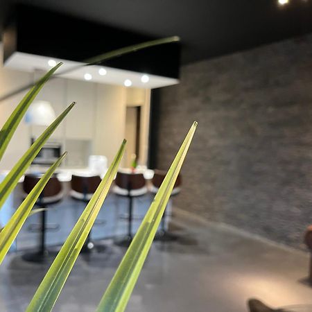 White Castle - Charleroi Airport Bed & Breakfast Luaran gambar